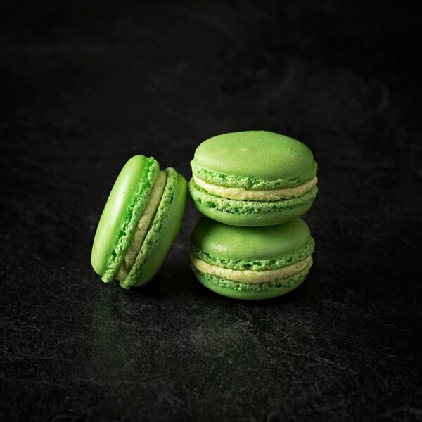 Pistachio macaron