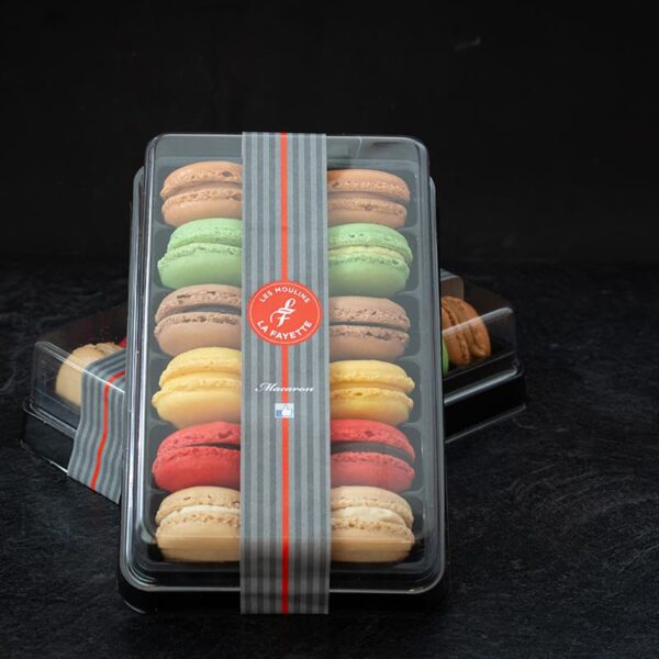Assorted macarons