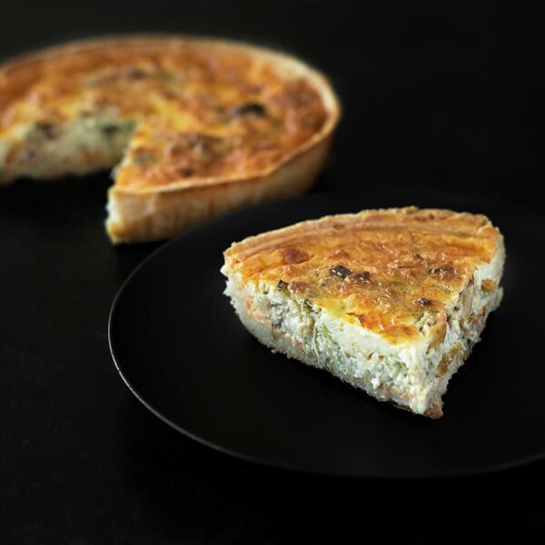 Cheddar, leeks and bacon quiche